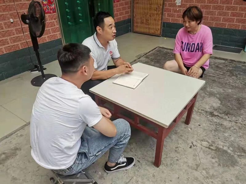 博農(nóng)乳業(yè)黨支部扎實(shí)開(kāi)展“入戶訪民情、我來(lái)辦實(shí)事”活動(dòng)
